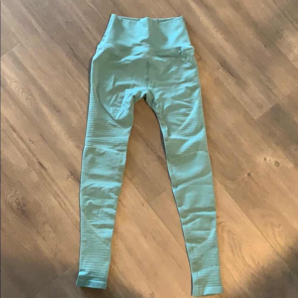 Brand new Alphalete Revival Leggings